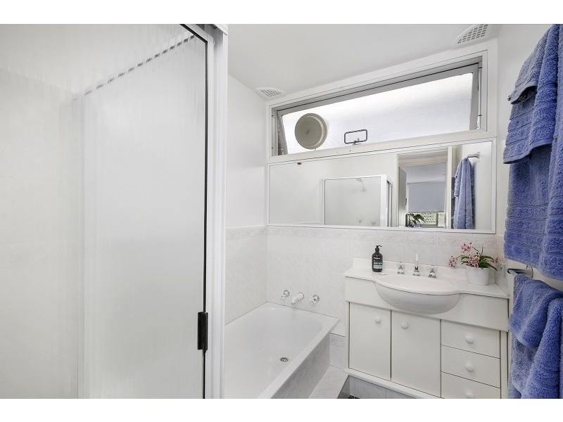 103 Lakeshore Drive, North Avoca NSW 2260