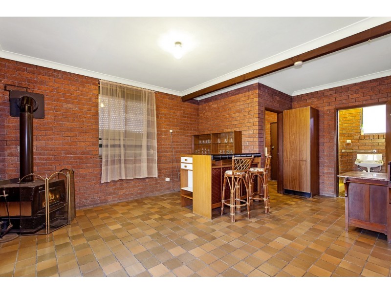 577 The Entrance Road, Bateau Bay NSW 2261