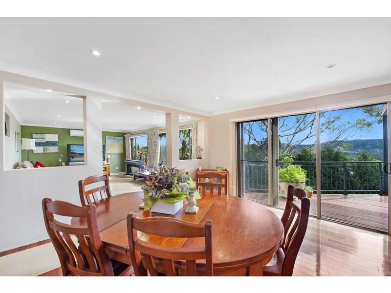 9 Yumbool Close, Forresters Beach NSW 2260