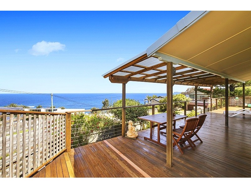 58 Forresters Beach Road, Forresters Beach NSW 2260