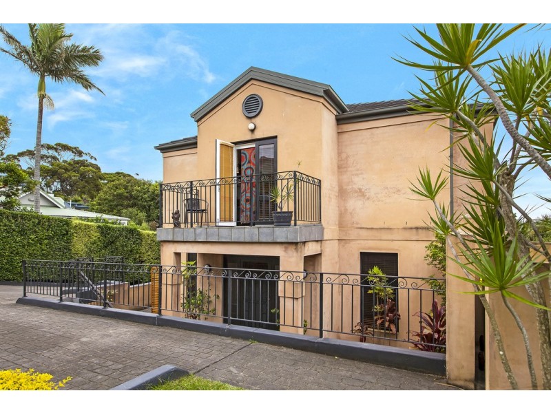 1/27 Barnhill Road, Terrigal NSW 2260