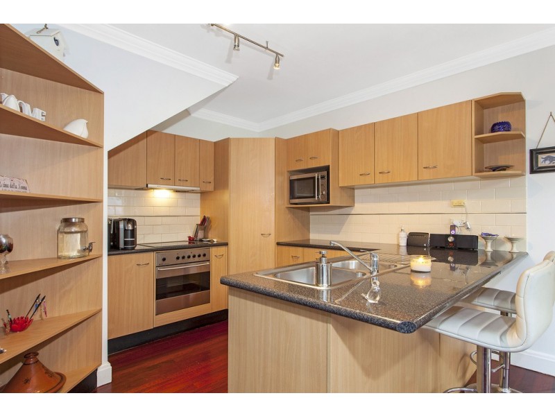 1/27 Barnhill Road, Terrigal NSW 2260