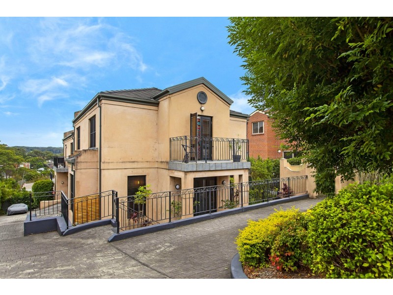 1/27 Barnhill Road, Terrigal NSW 2260