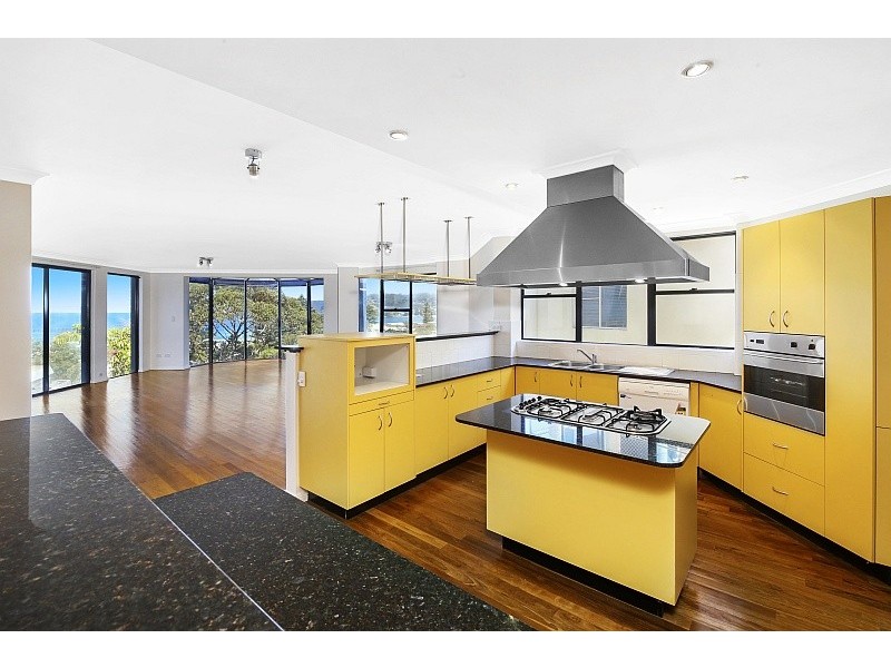 24 Tramway Road, North Avoca NSW 2260