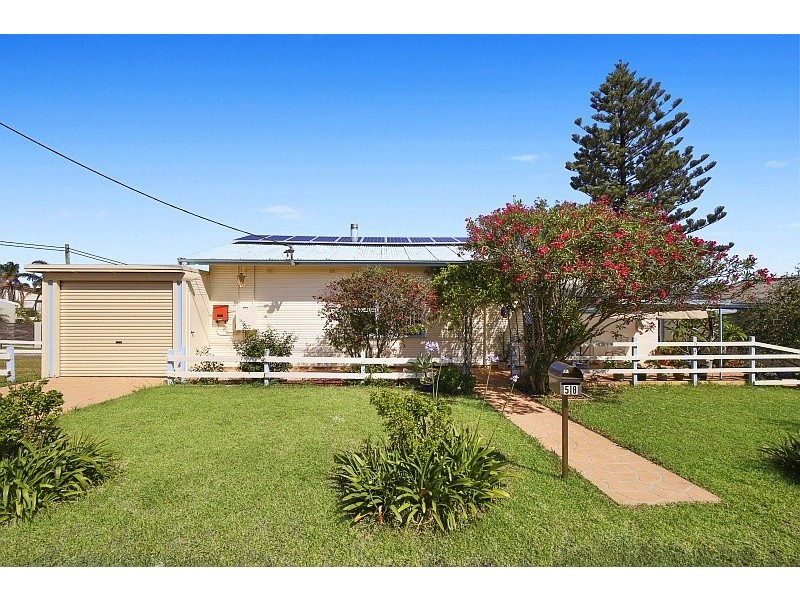 58 Forresters Beach Road, Forresters Beach NSW 2260