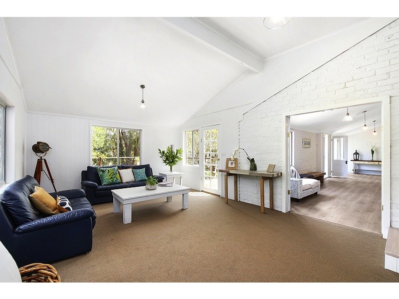 26 McGarrity Avenue, Matcham NSW 2250