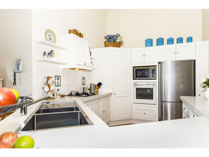 118 Bradleys Road, North Avoca NSW 2260