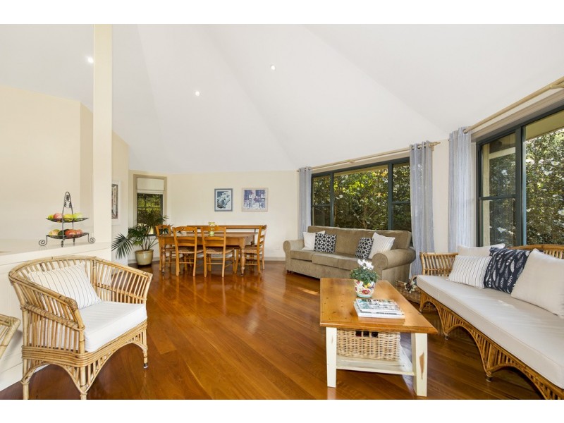 118 Bradleys Road, North Avoca NSW 2260