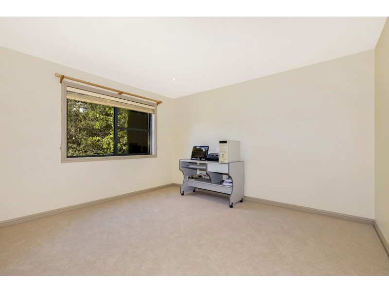 118 Bradleys Road, North Avoca NSW 2260