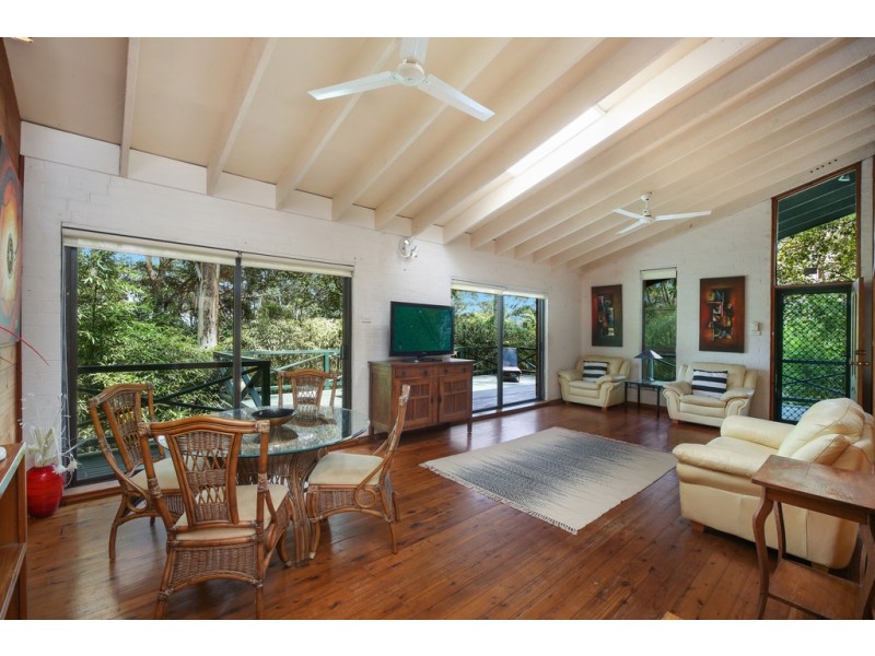 24 Francis Road, North Avoca NSW 2260