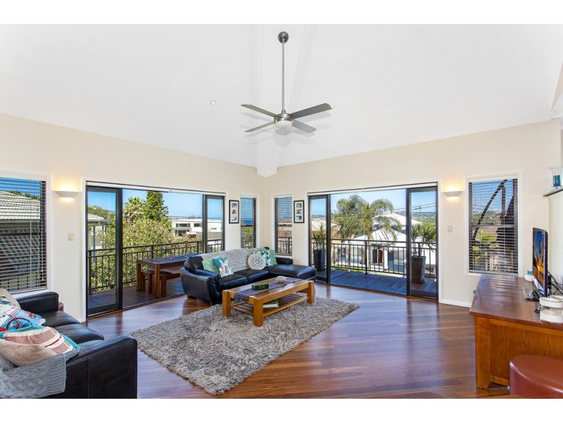 5 Lavinia Street, Forresters Beach NSW 2260