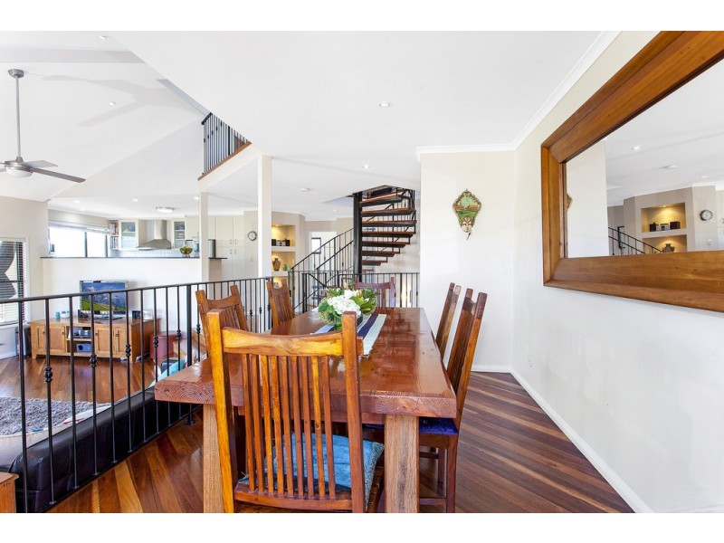 5 Lavinia Street, Forresters Beach NSW 2260