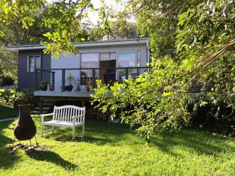 8 Adina Place, Wamberal NSW 2260