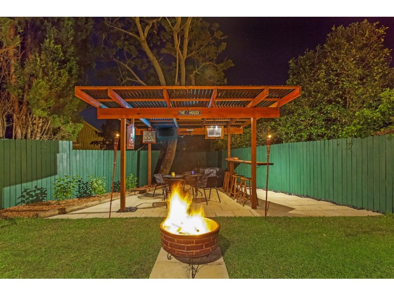 10 Warrina Street, Wamberal NSW 2260