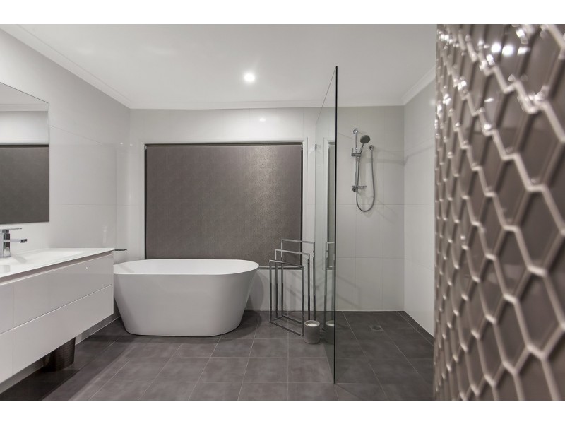 16 Sainsbury Close, Terrigal NSW 2260