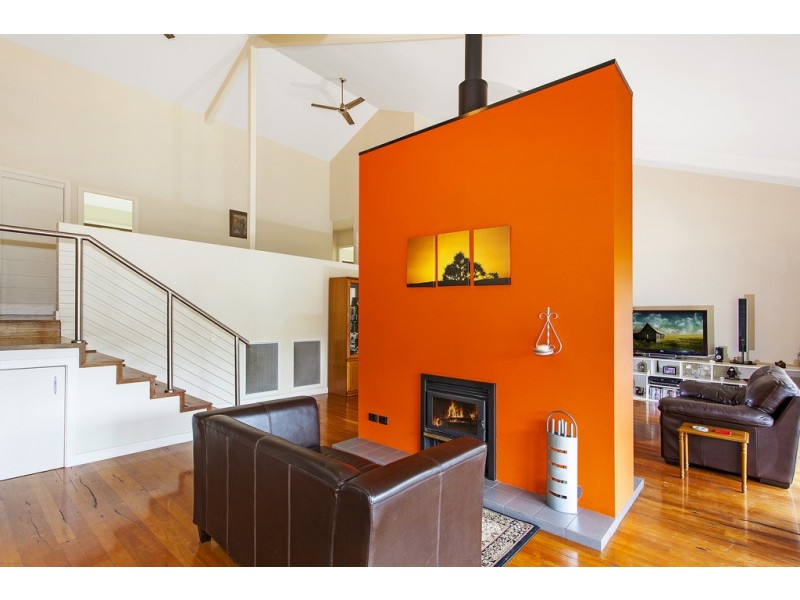 390 Oak Road, Matcham NSW 2250