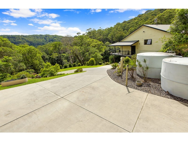 390 Oak Road, Matcham NSW 2250