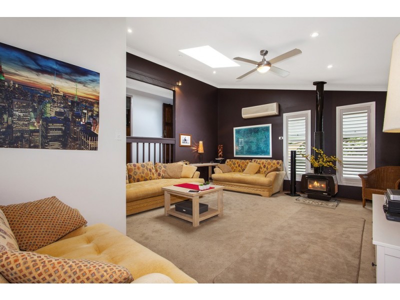 7 Palmgrove Place, North Avoca NSW 2260