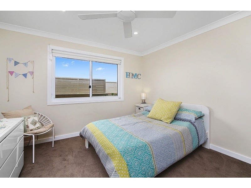 91 Surf Rider Avenue, North Avoca NSW 2260