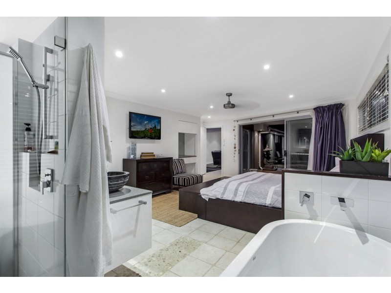 833 The Entrance Road, Wamberal NSW 2260