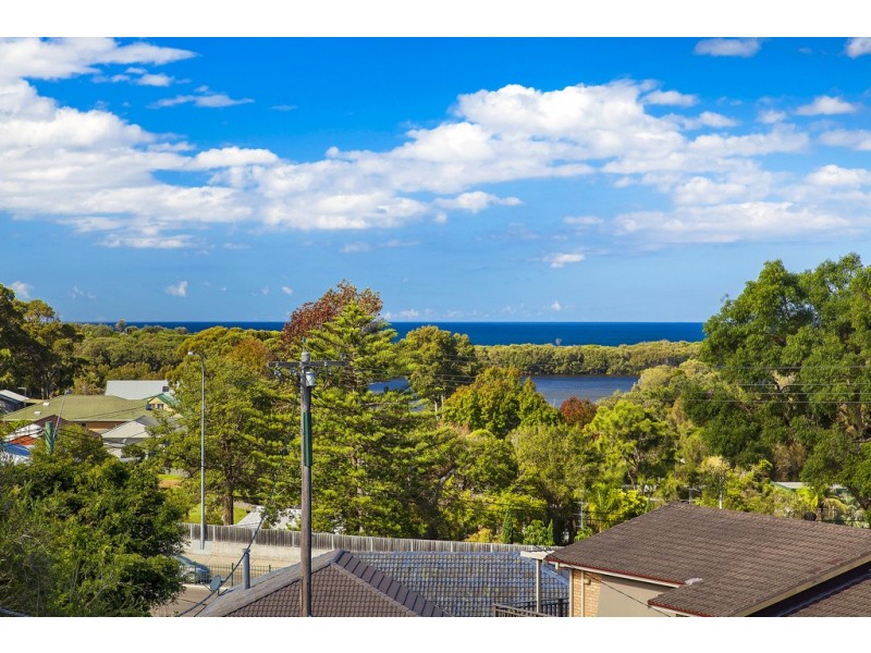 11 Braemar Drive, Wamberal NSW 2260