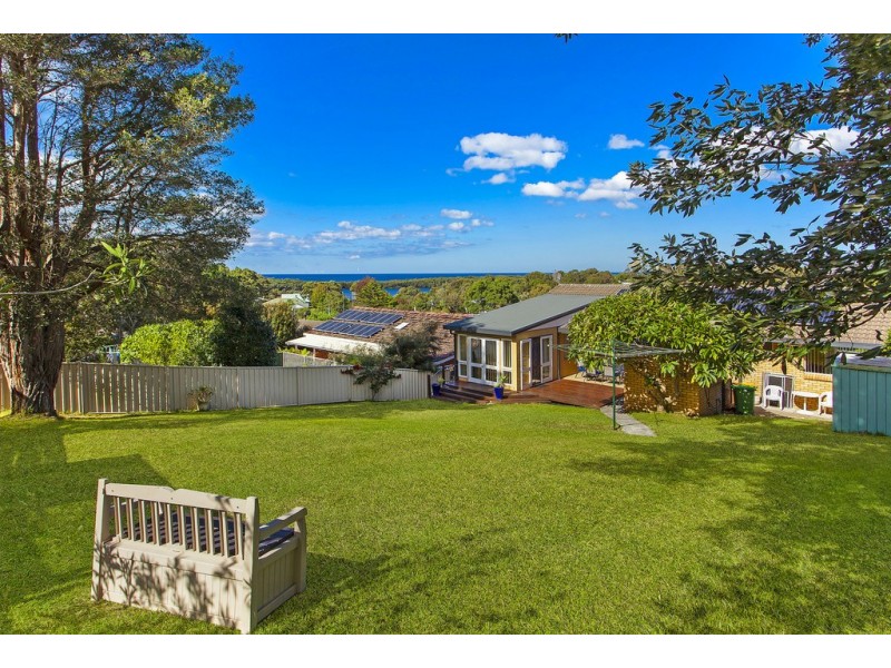 11 Braemar Drive, Wamberal NSW 2260