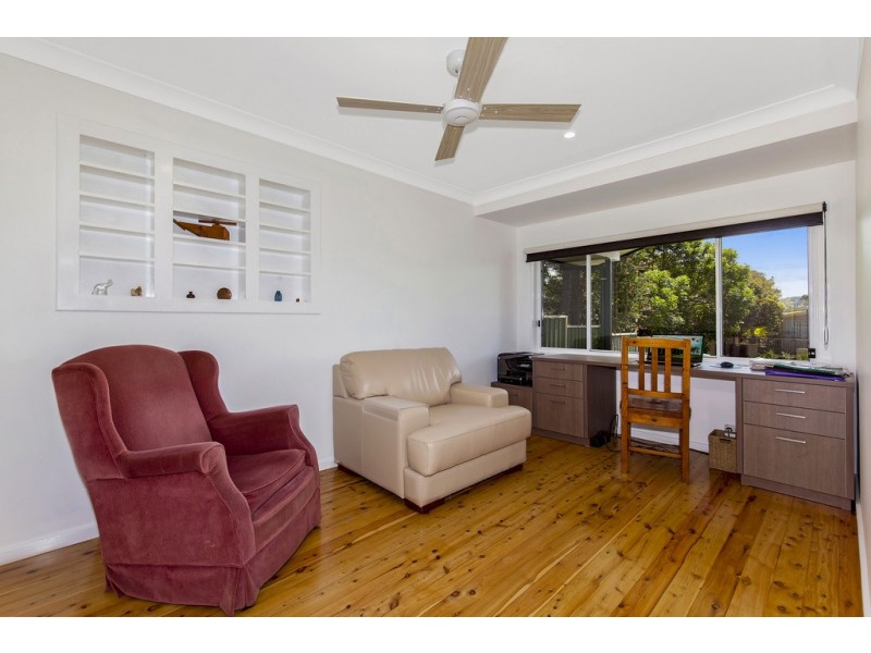 109 Lowanna Avenue, Forresters Beach NSW 2260