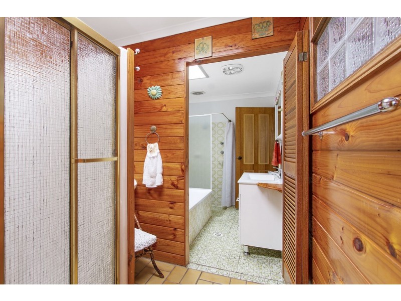 45 Panorama Parade, Berkeley Vale NSW 2261