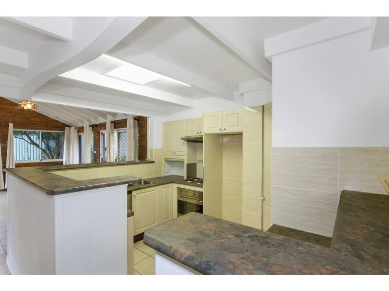 6 Crystal Street, Forresters Beach NSW 2260