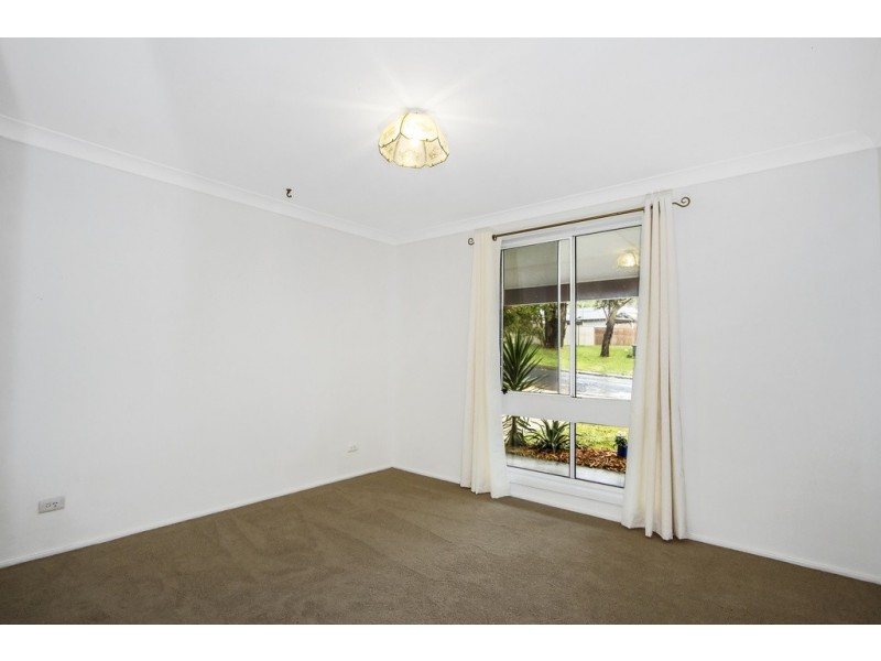 6 Crystal Street, Forresters Beach NSW 2260