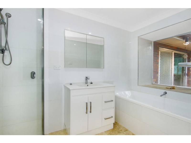 6 Crystal Street, Forresters Beach NSW 2260