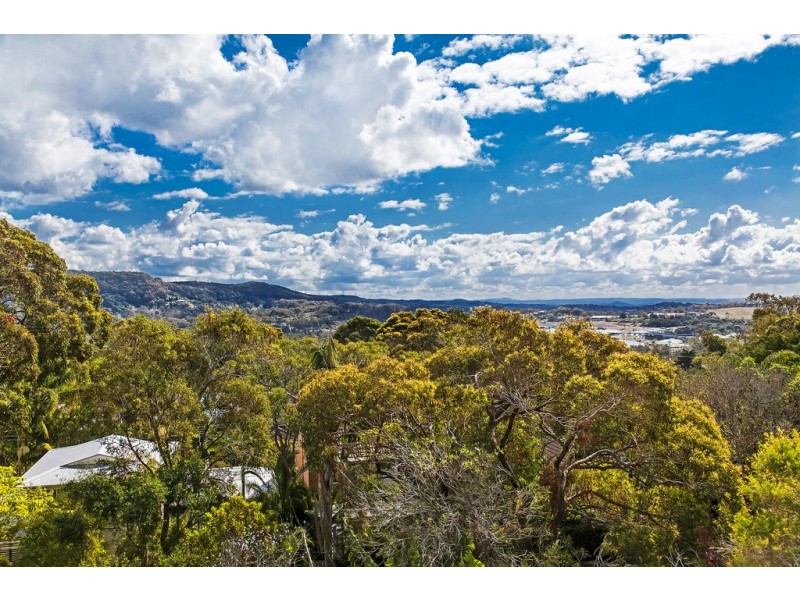 2 Pacific View Street, Forresters Beach NSW 2260