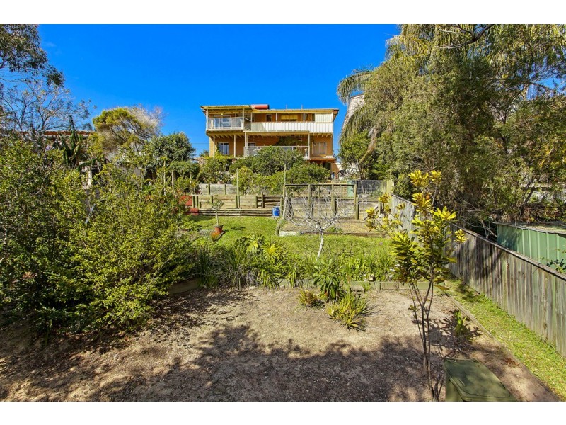 2 Pacific View Street, Forresters Beach NSW 2260