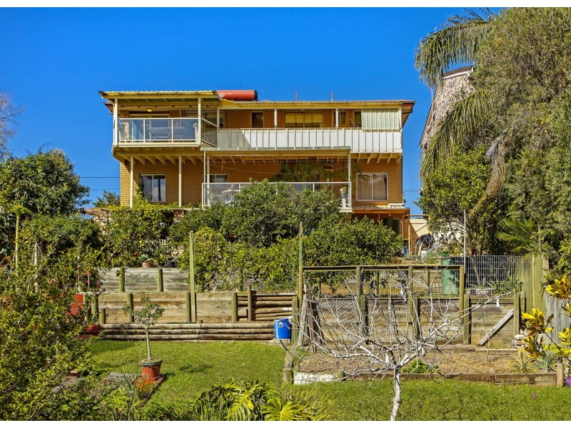 2 Pacific View Street, Forresters Beach NSW 2260