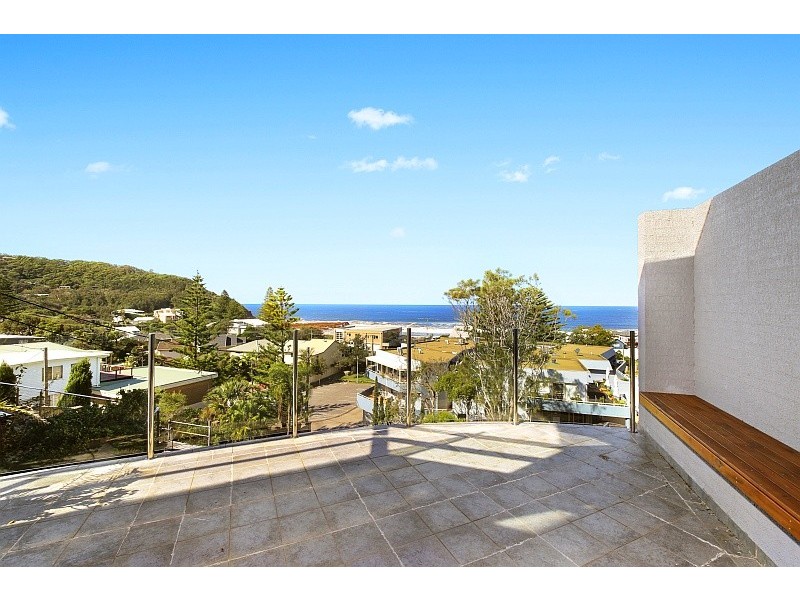 24a Tramway Road, North Avoca NSW 2260