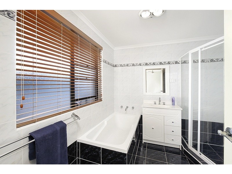 24a Tramway Road, North Avoca NSW 2260