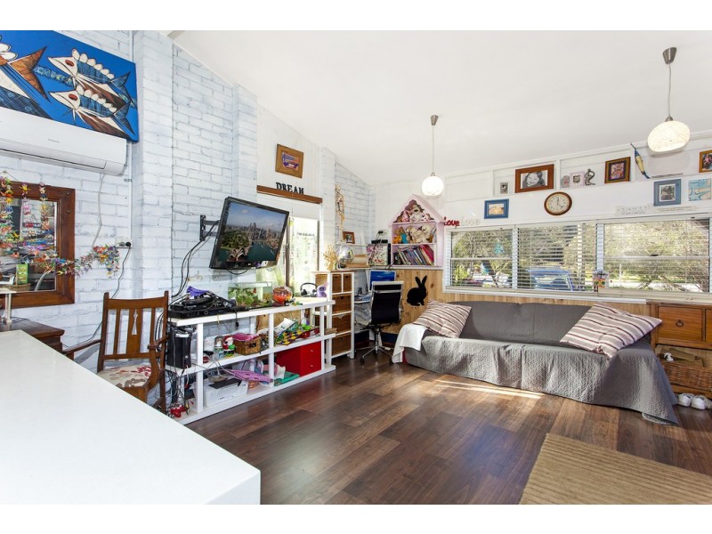 1 Dalpura Road, Wamberal NSW 2260