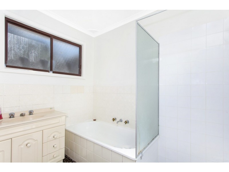 5 Warrina Street, Wamberal NSW 2260