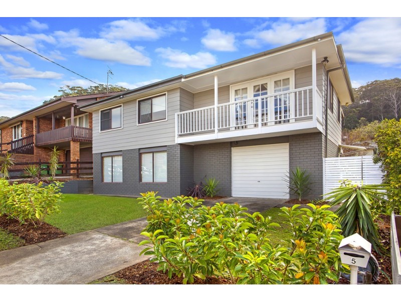 5 Warrina Street, Wamberal NSW 2260
