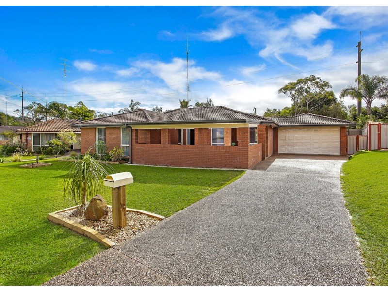 16 Banks Close, Bateau Bay NSW 2261