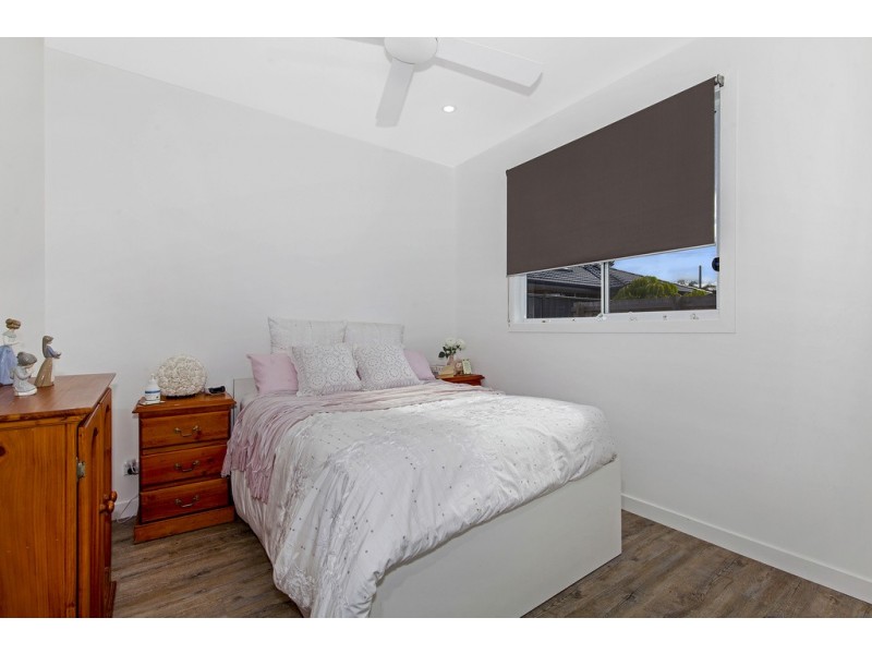 42 Flinders Avenue, Killarney Vale NSW 2261