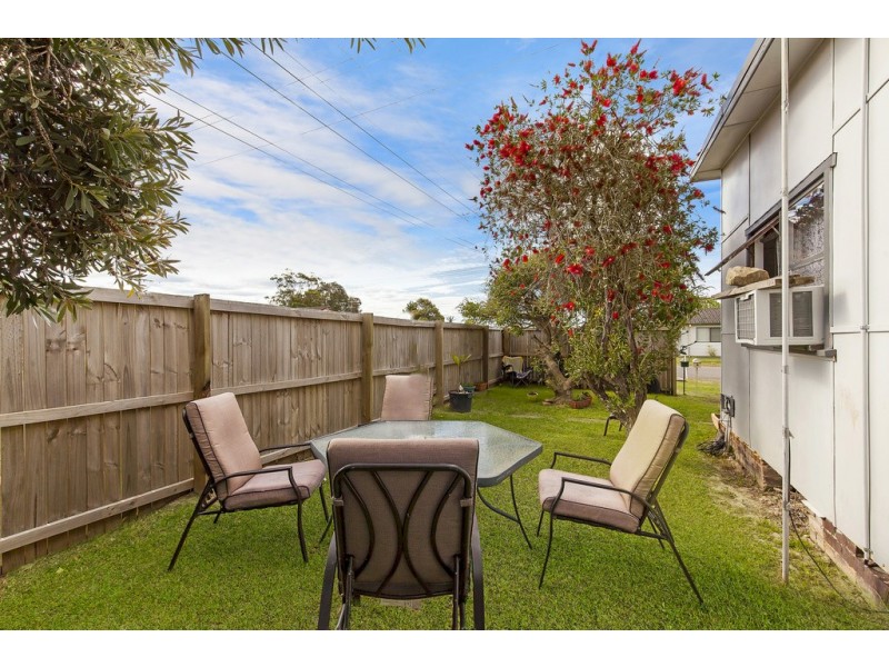 42 Flinders Avenue, Killarney Vale NSW 2261