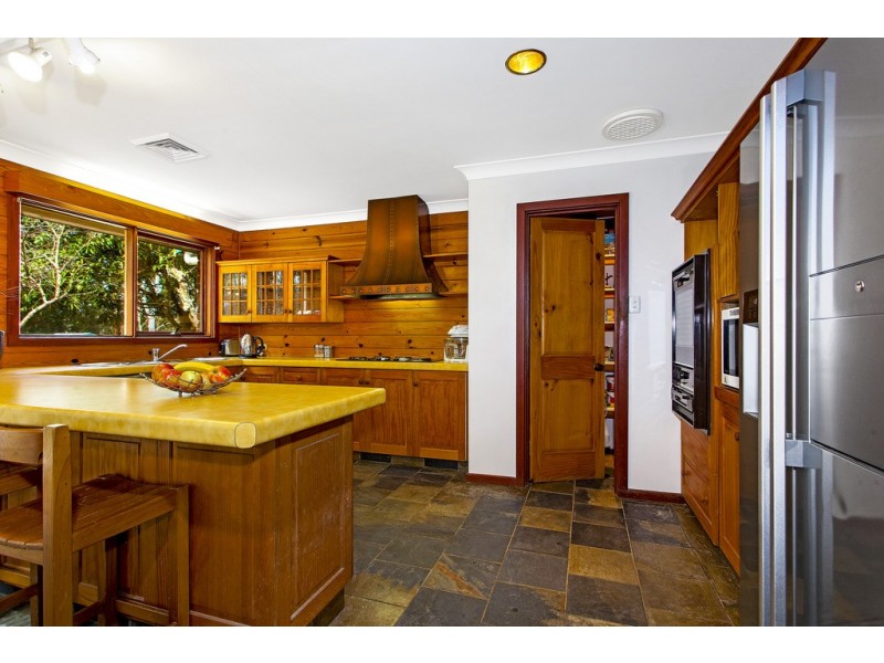 14 McGarrity Avenue, Matcham NSW 2250