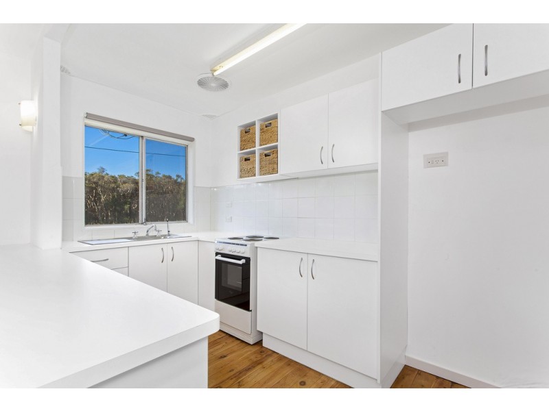 9 Crystal Street, Forresters Beach NSW 2260