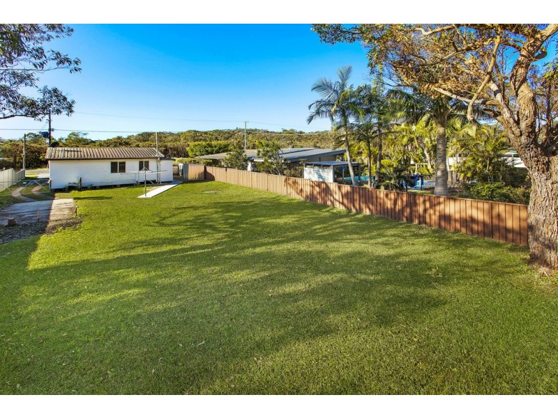 9 Crystal Street, Forresters Beach NSW 2260