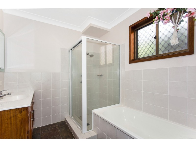 23 Henrys Road, Forresters Beach NSW 2260