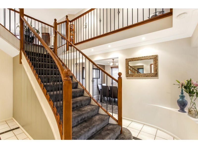 6 Scribbly Gum Crescent, Erina NSW 2250