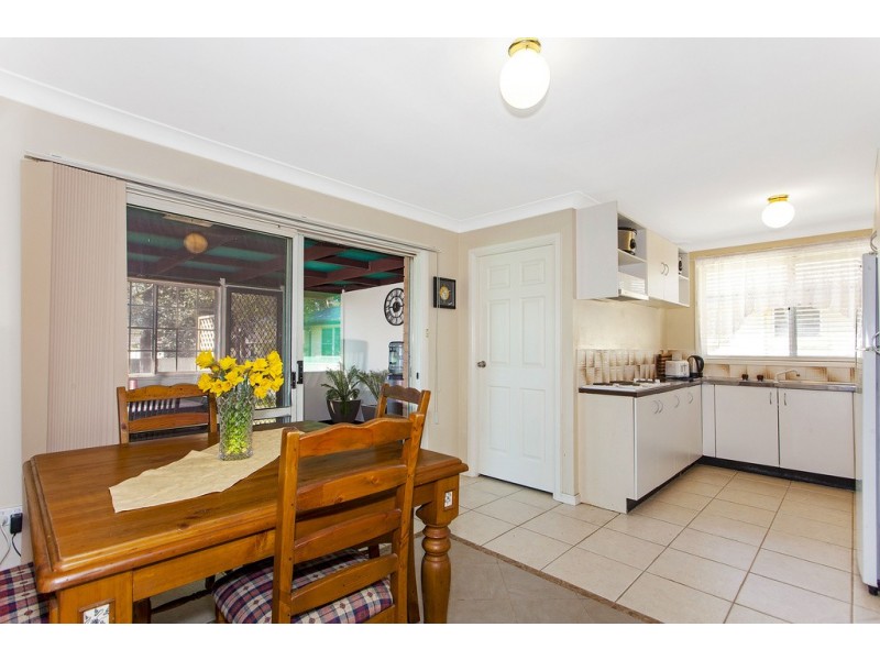 8 Hazel Close, Berkeley Vale NSW 2261