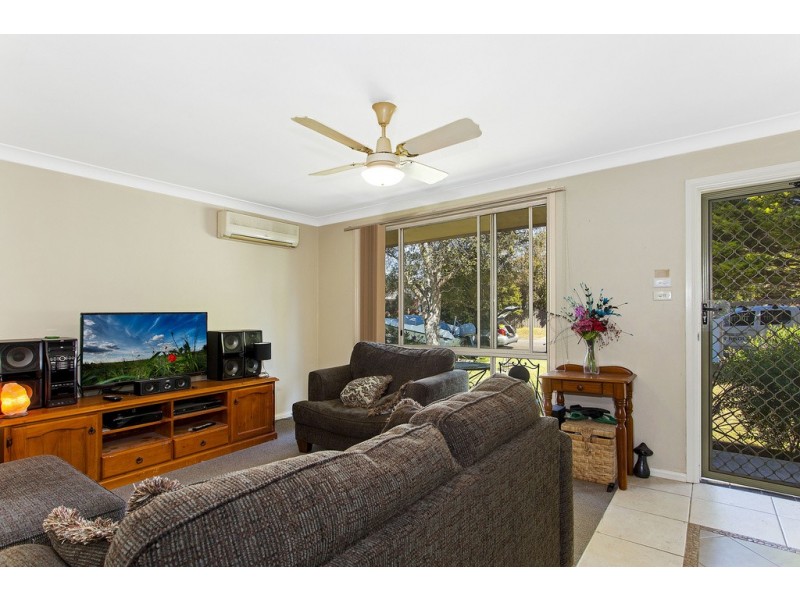 8 Hazel Close, Berkeley Vale NSW 2261