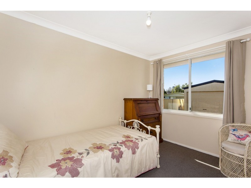 8 Hazel Close, Berkeley Vale NSW 2261